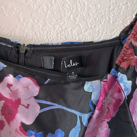 Lulu’s So Stunning Black Multi Floral Jacquard Puff Sleeve Mini Dress - Picture 4 of 6